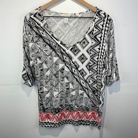 Chico’s Abstract Boho Top cold shoulder size 1 or Medium - Picture 1 of 7
